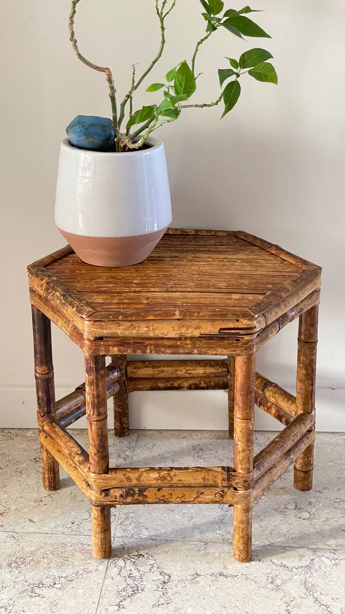 Table basse en bambou vintage