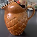 Sandstone pitcher