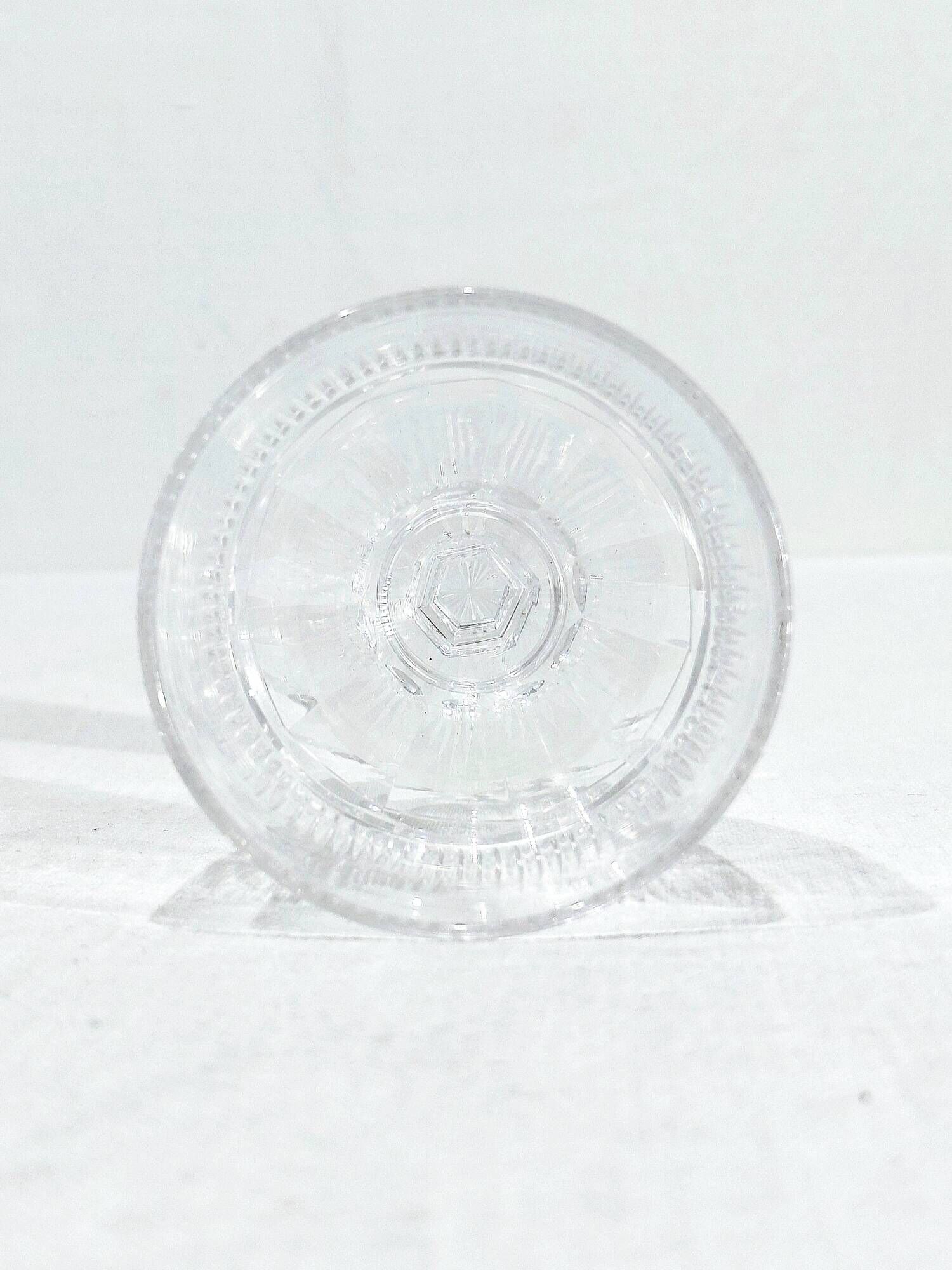 Baccarat - 12 white wine glasses catalogue 1841