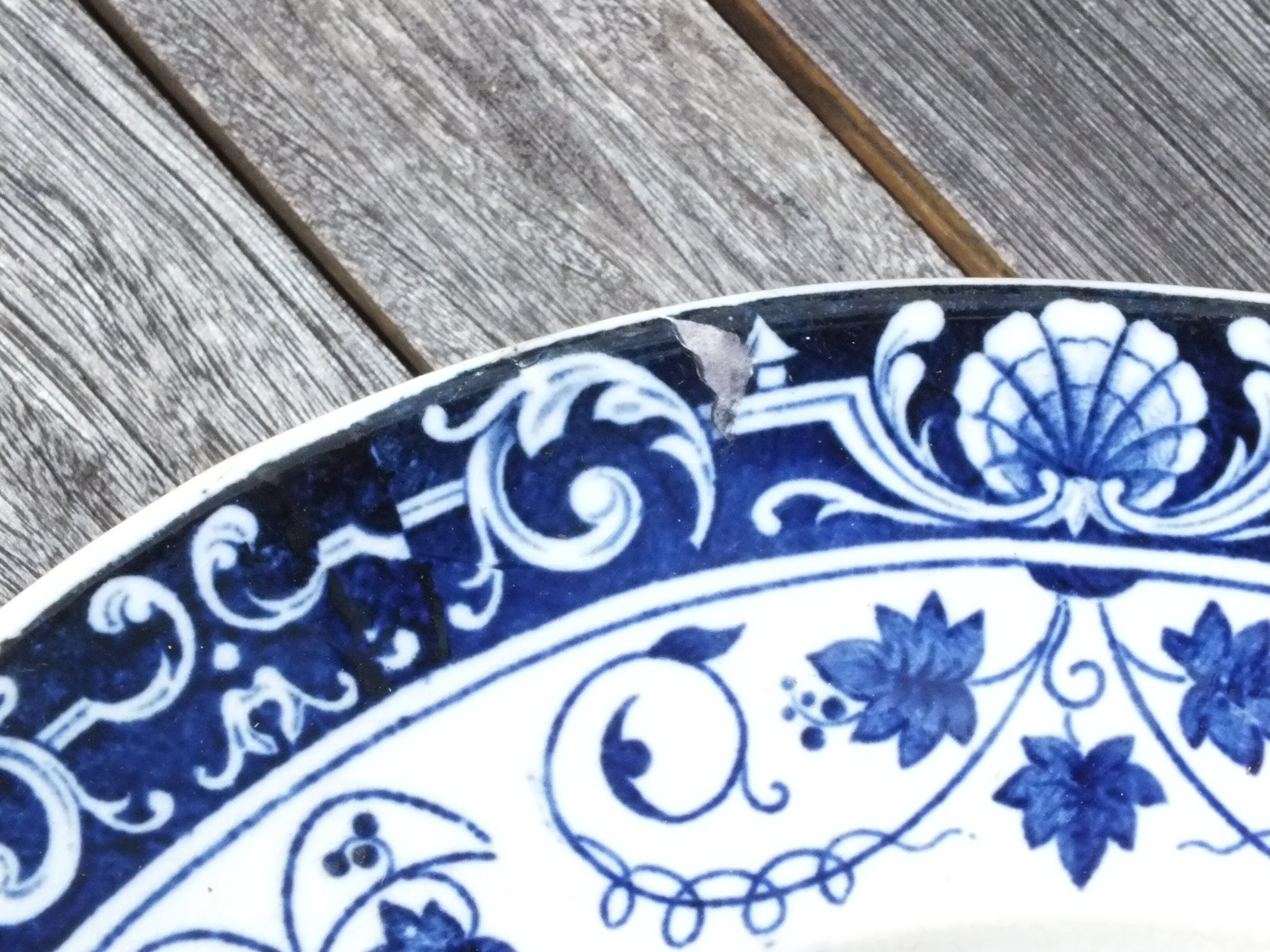 Dish Bordeaux Vieillard service Louis XV