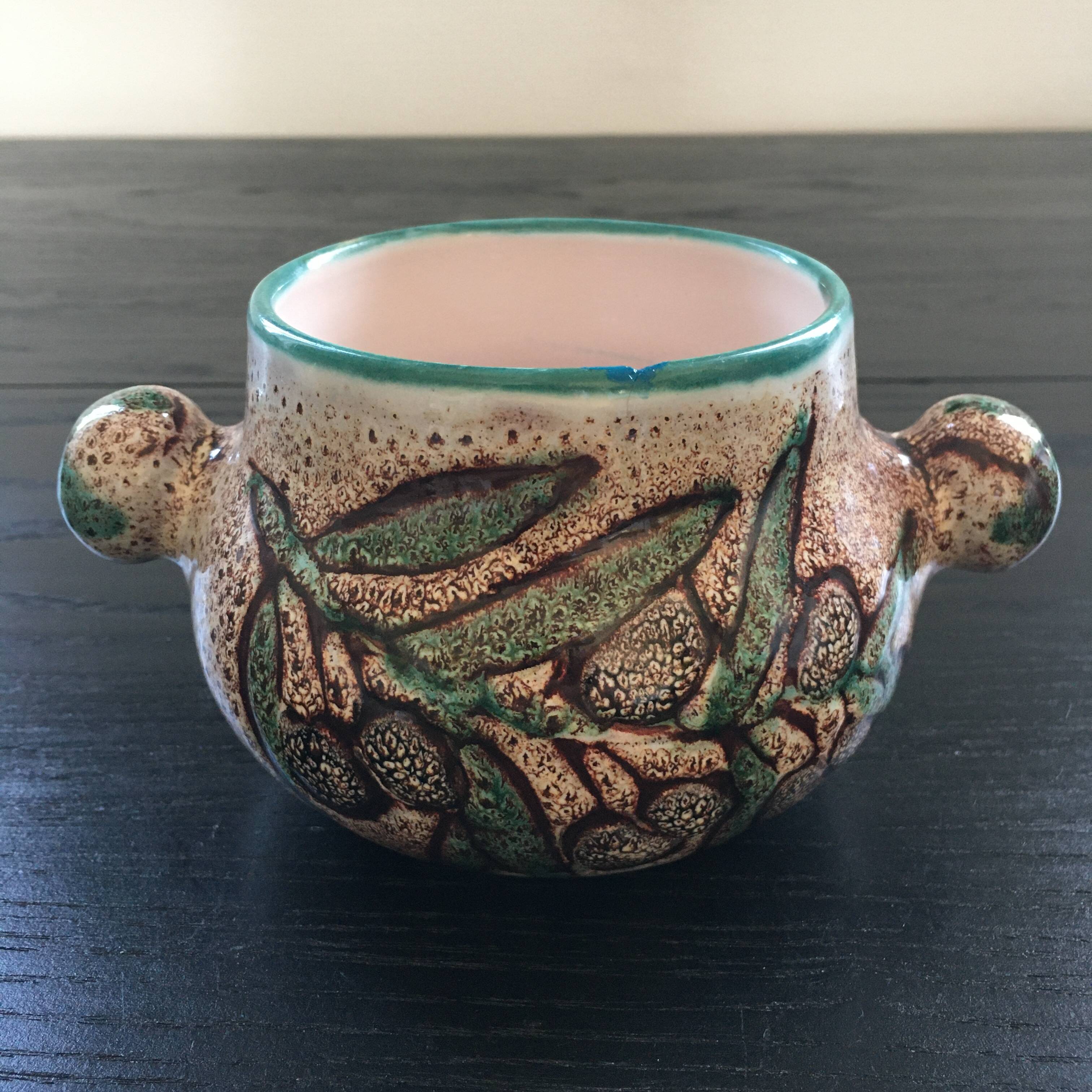 Pot signed Vallauris olive decor