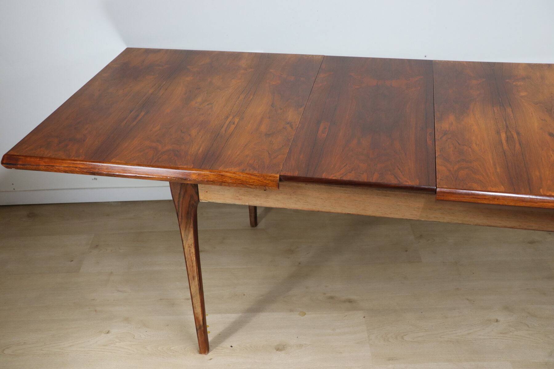 Scandinavian extendable rosewood dining table, 1960s