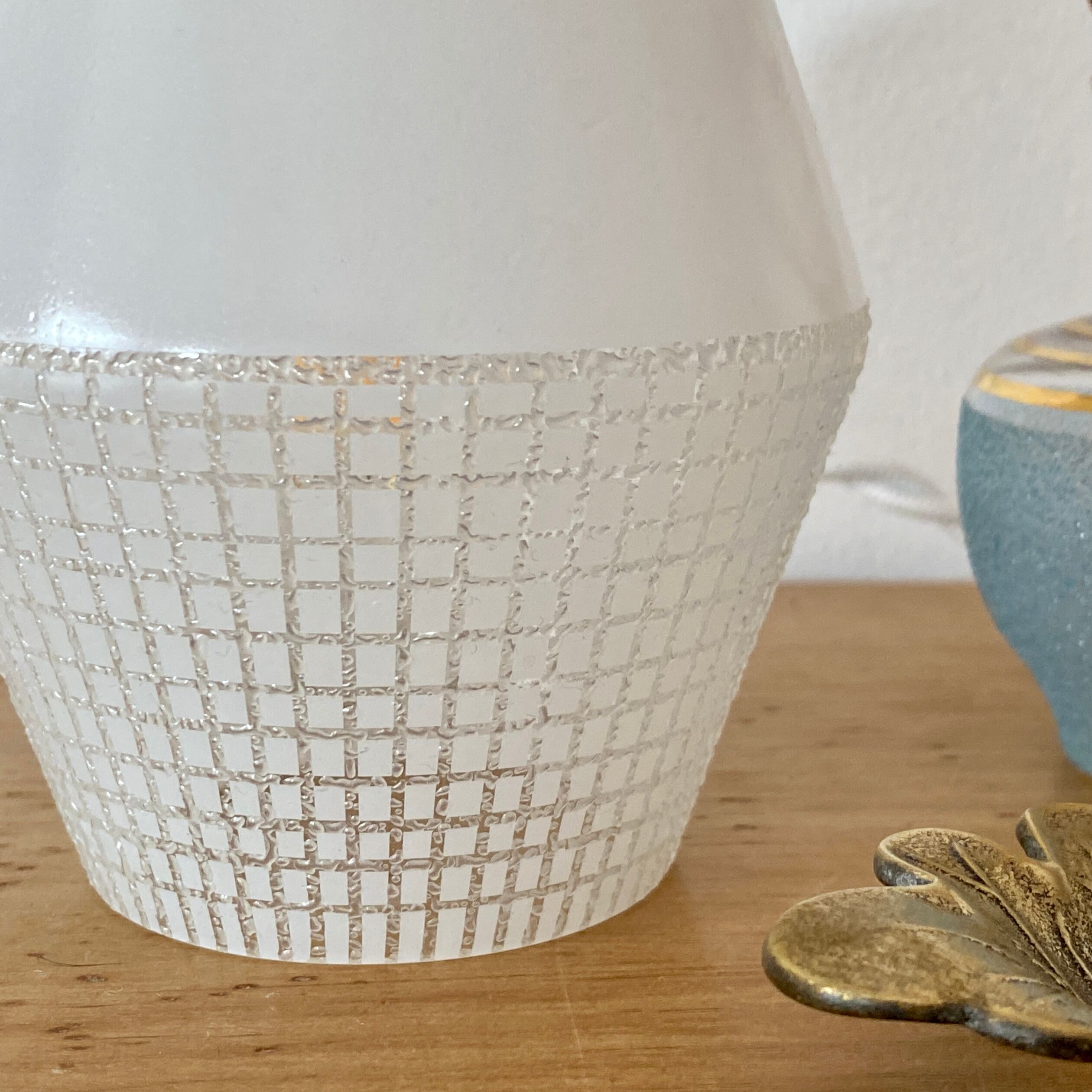 Vintage tulip walker in white opaline