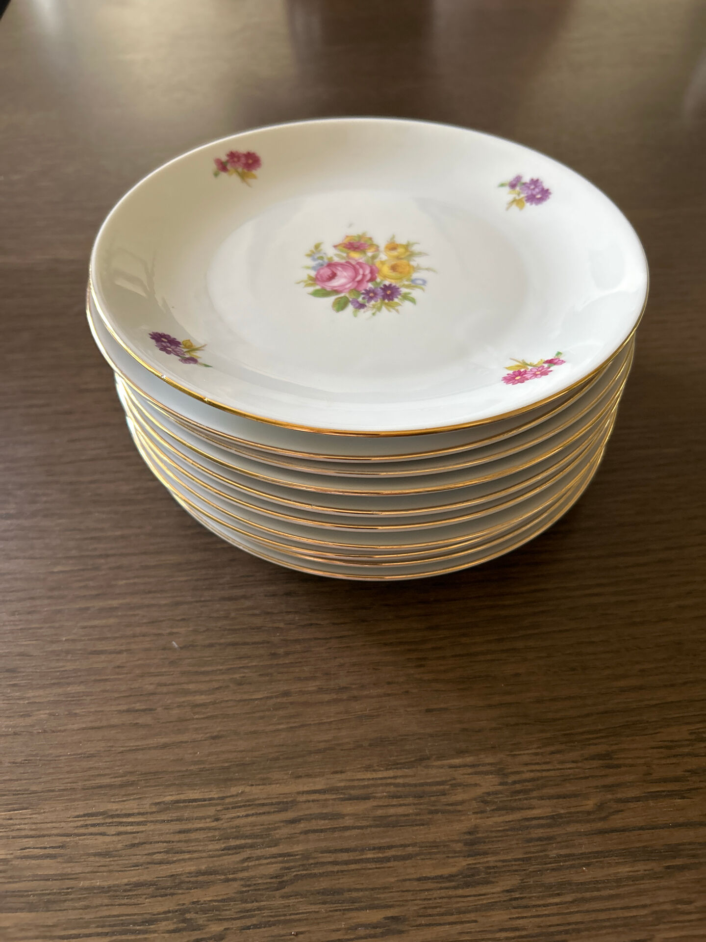 Lot 10 Plates