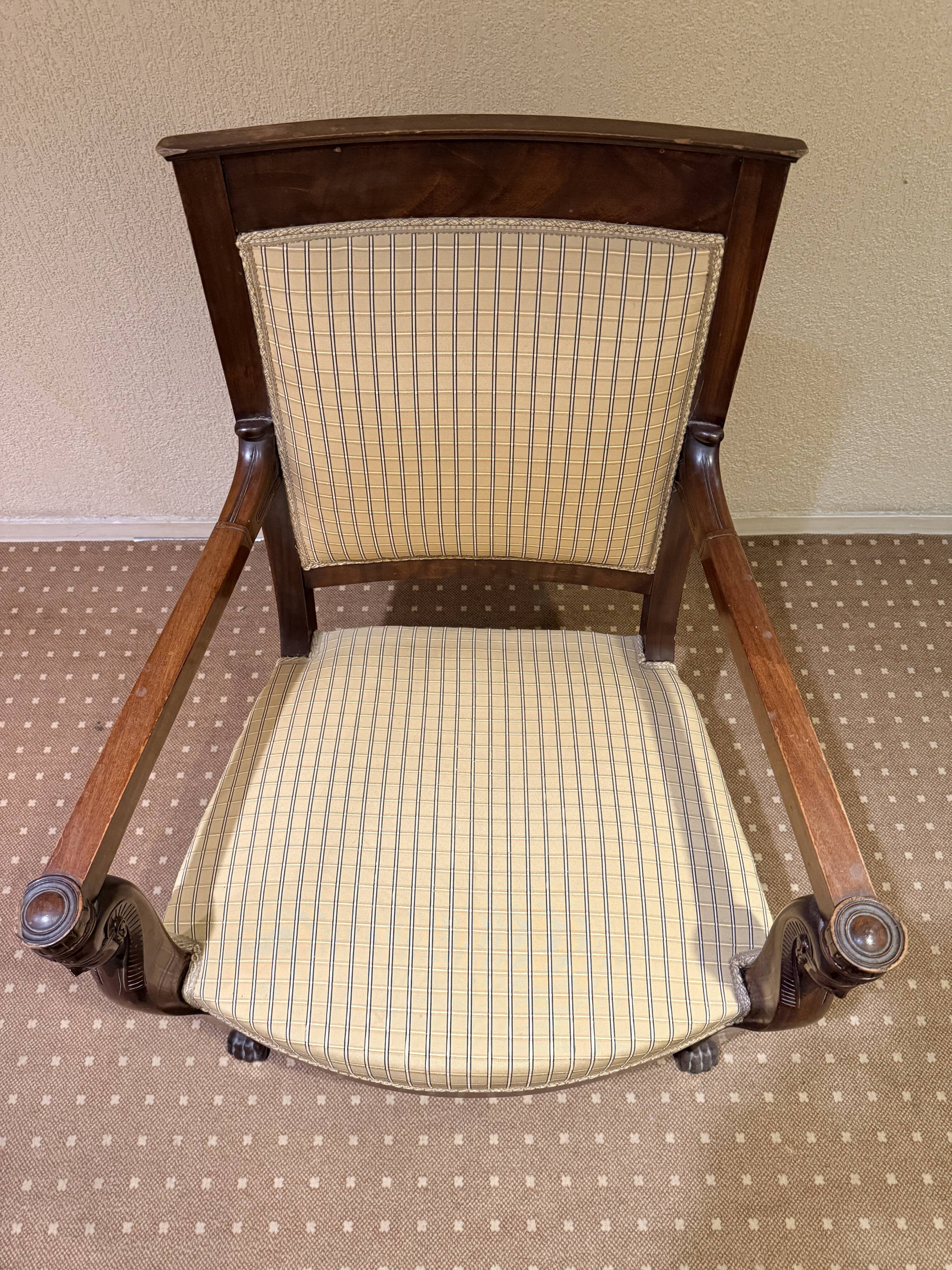 French Empire armchair in mahogany, 18th century.