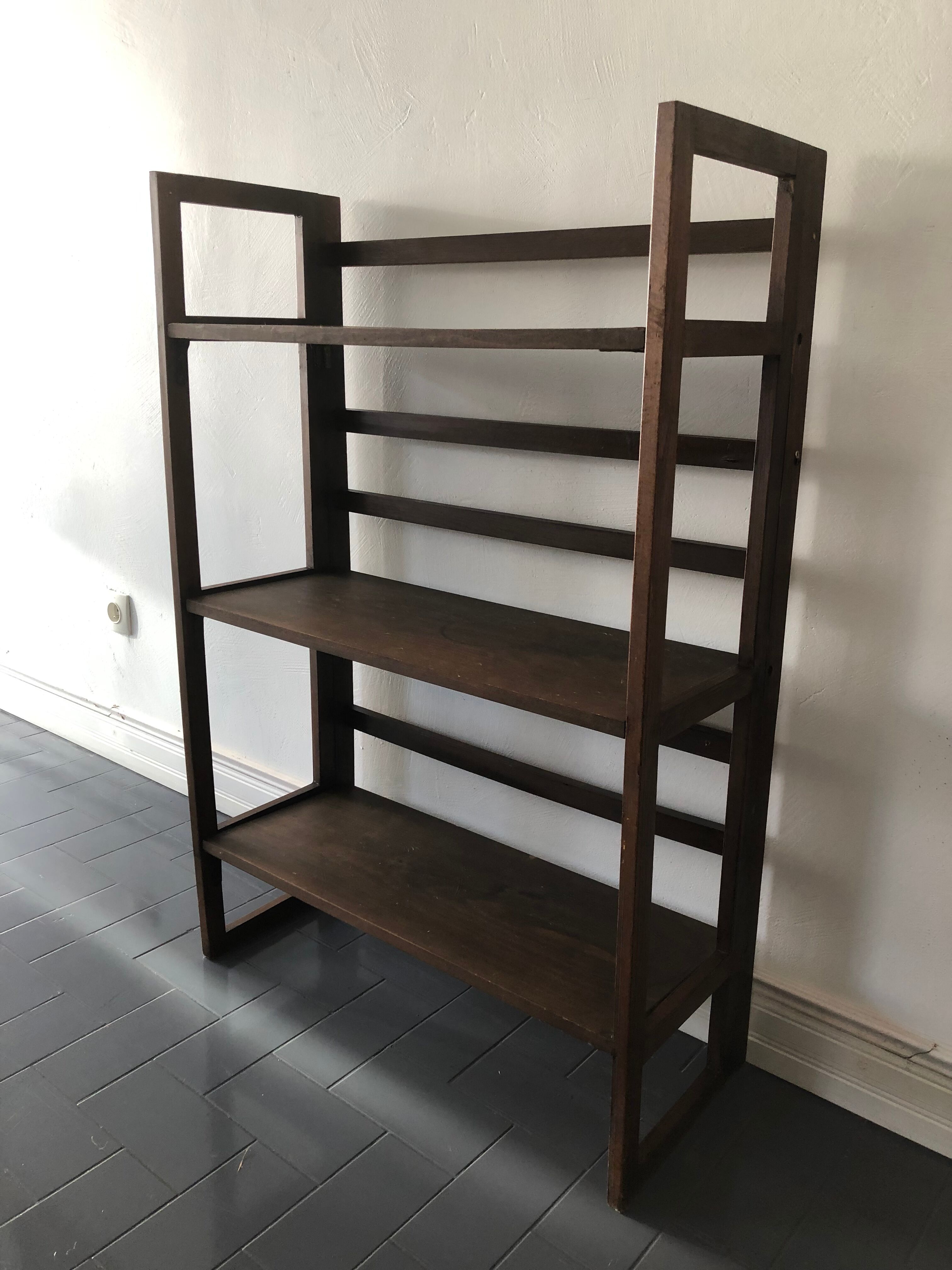 Antique bookshelf shelves, folding