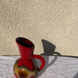Cruche, pichet carafe en céramique émaillée rouge et beige design et vintage