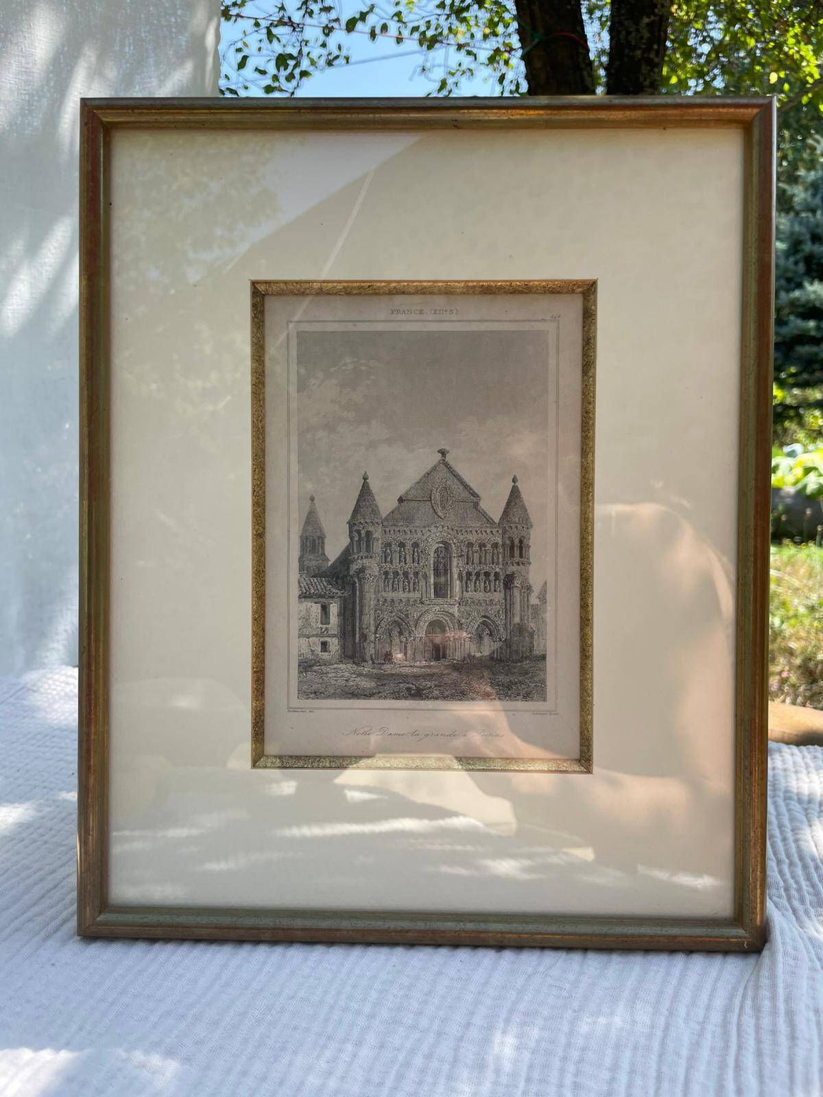 Vintage Wall Decor – Notre Dame, Gold Accents