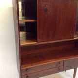 Buffet and bar