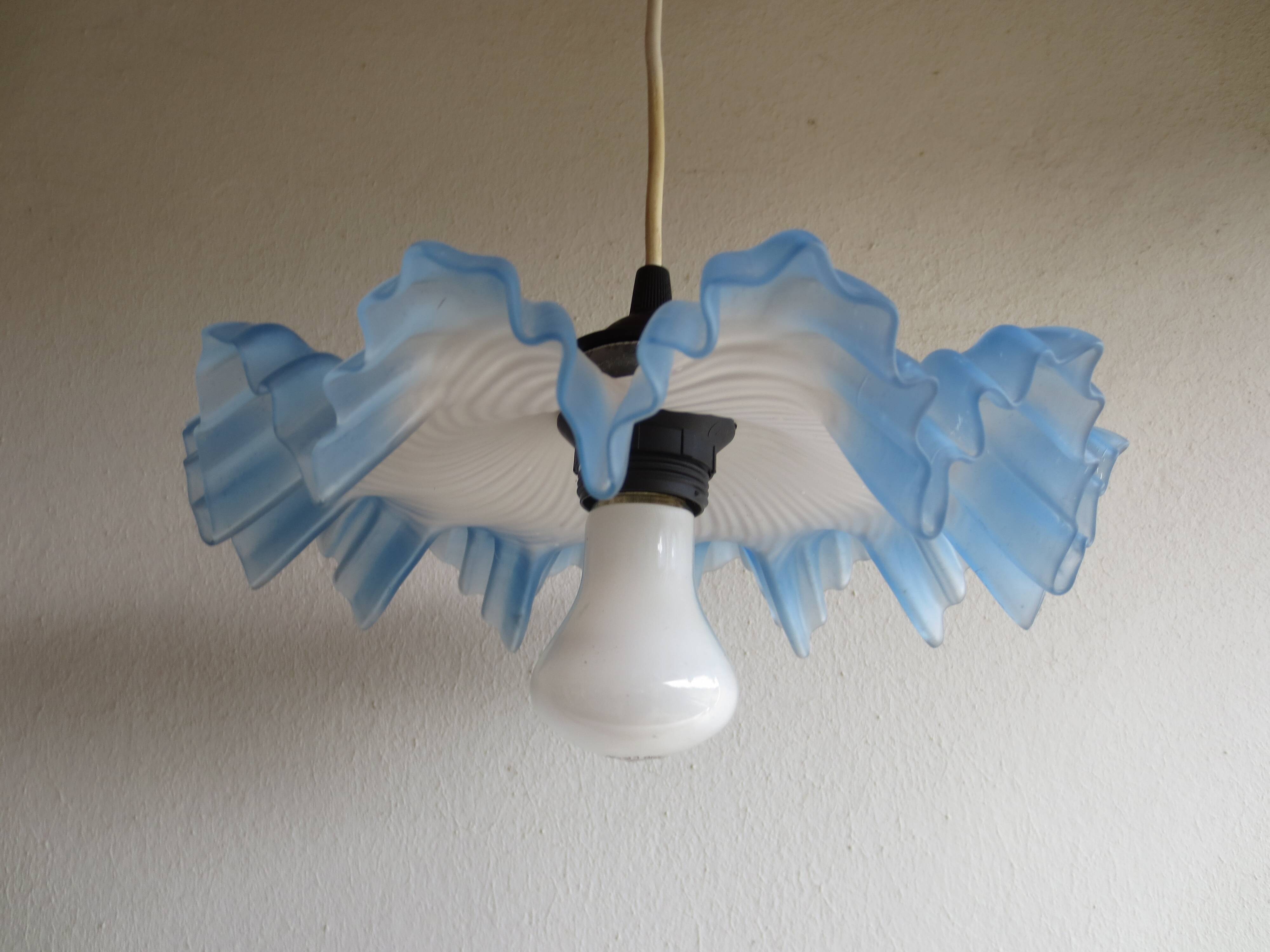 Suspension lampshade opaline blue edge