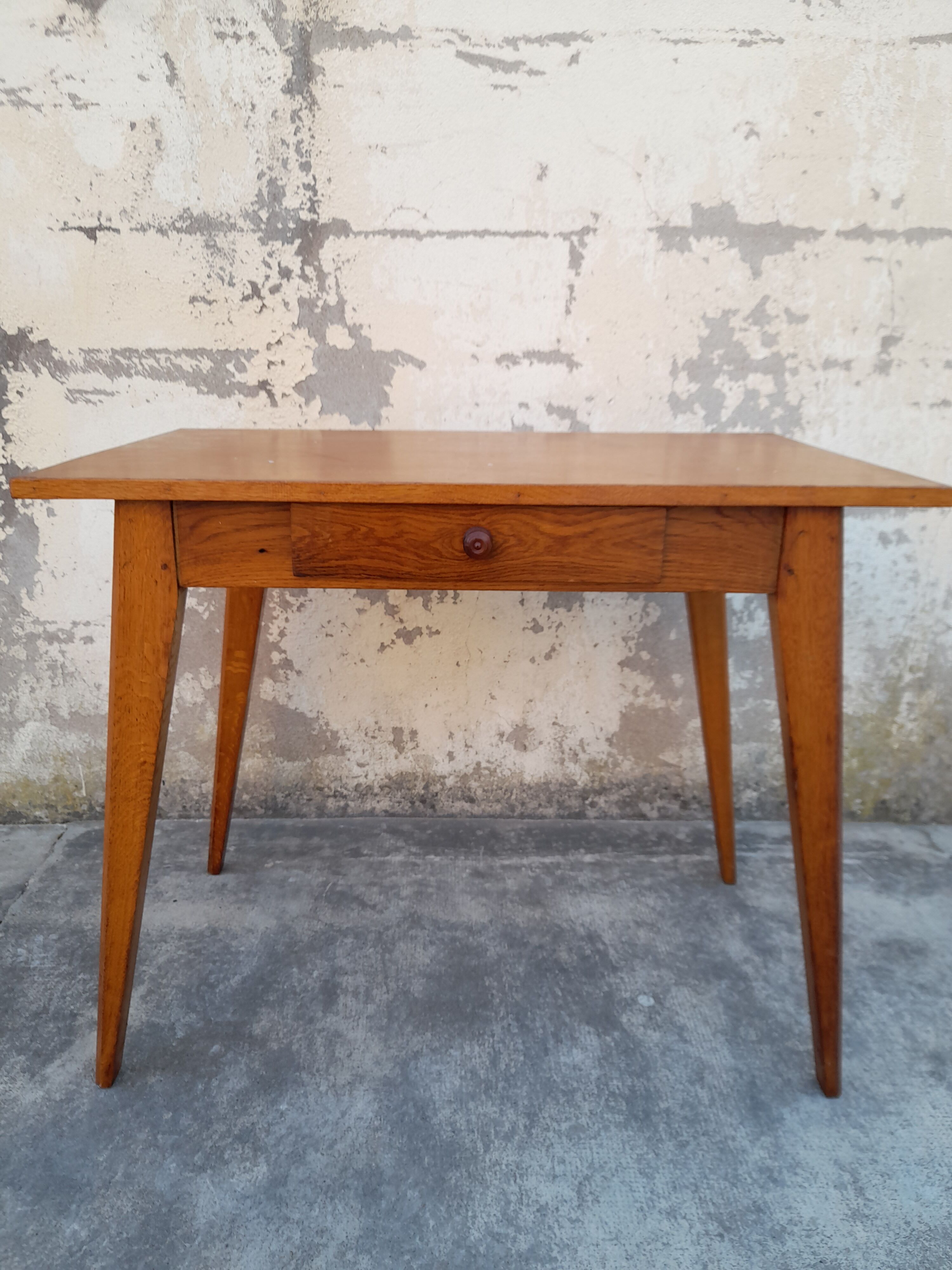 Vintage table year 50 -87cm