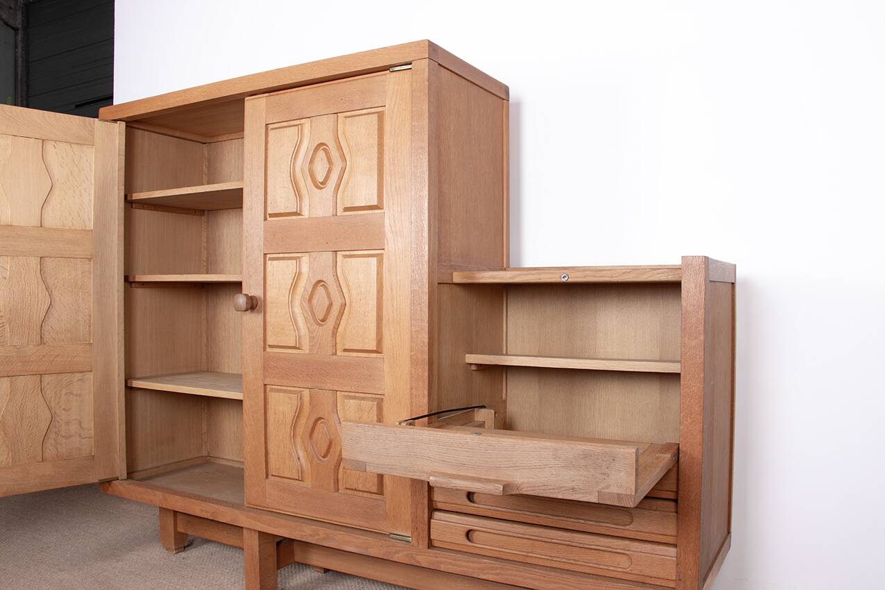 Solid oak buffet and faience, Guillerme and Chambron for your home,