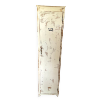 Patinated vintage column furniture