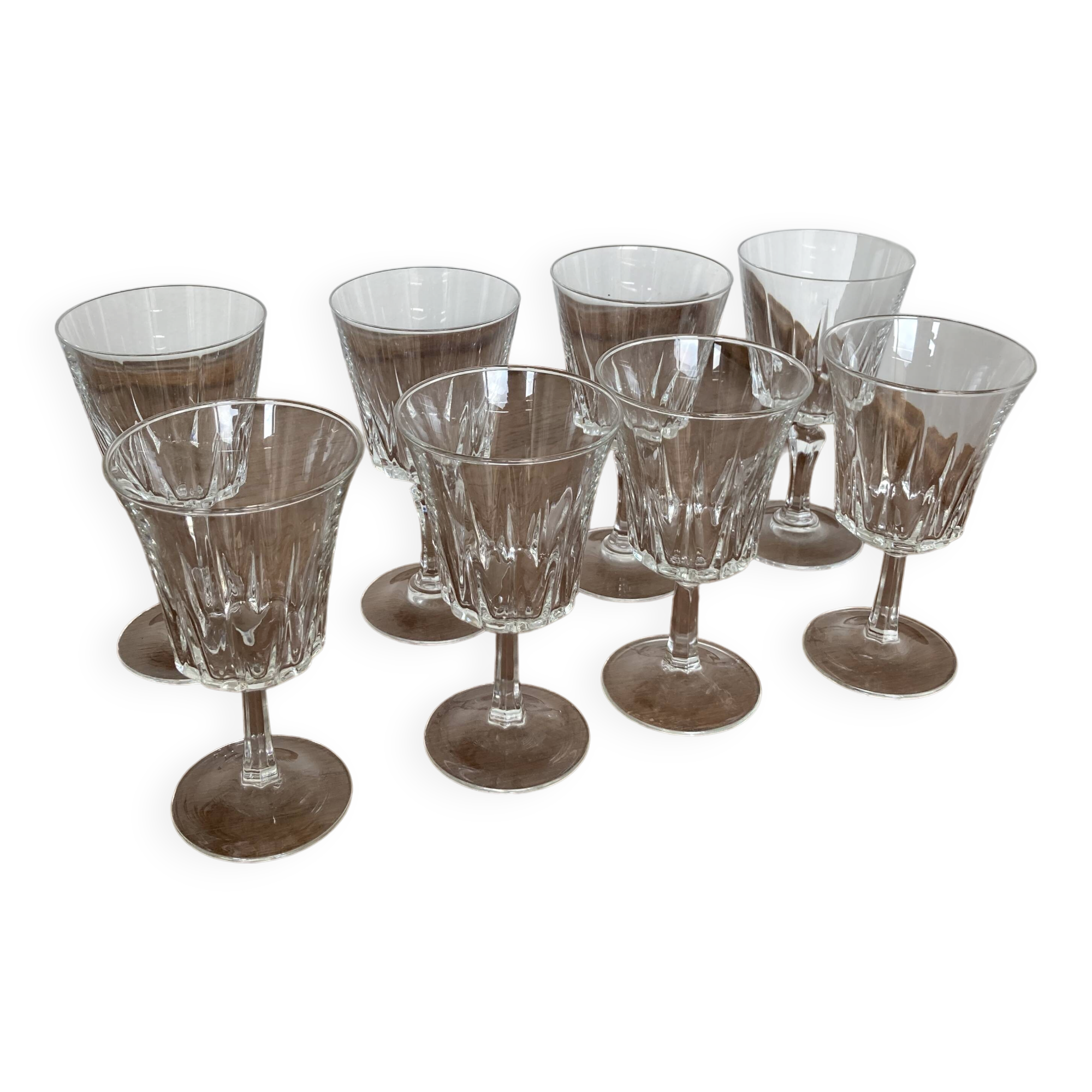 Set of 8 mismatched Arques crystal glasses