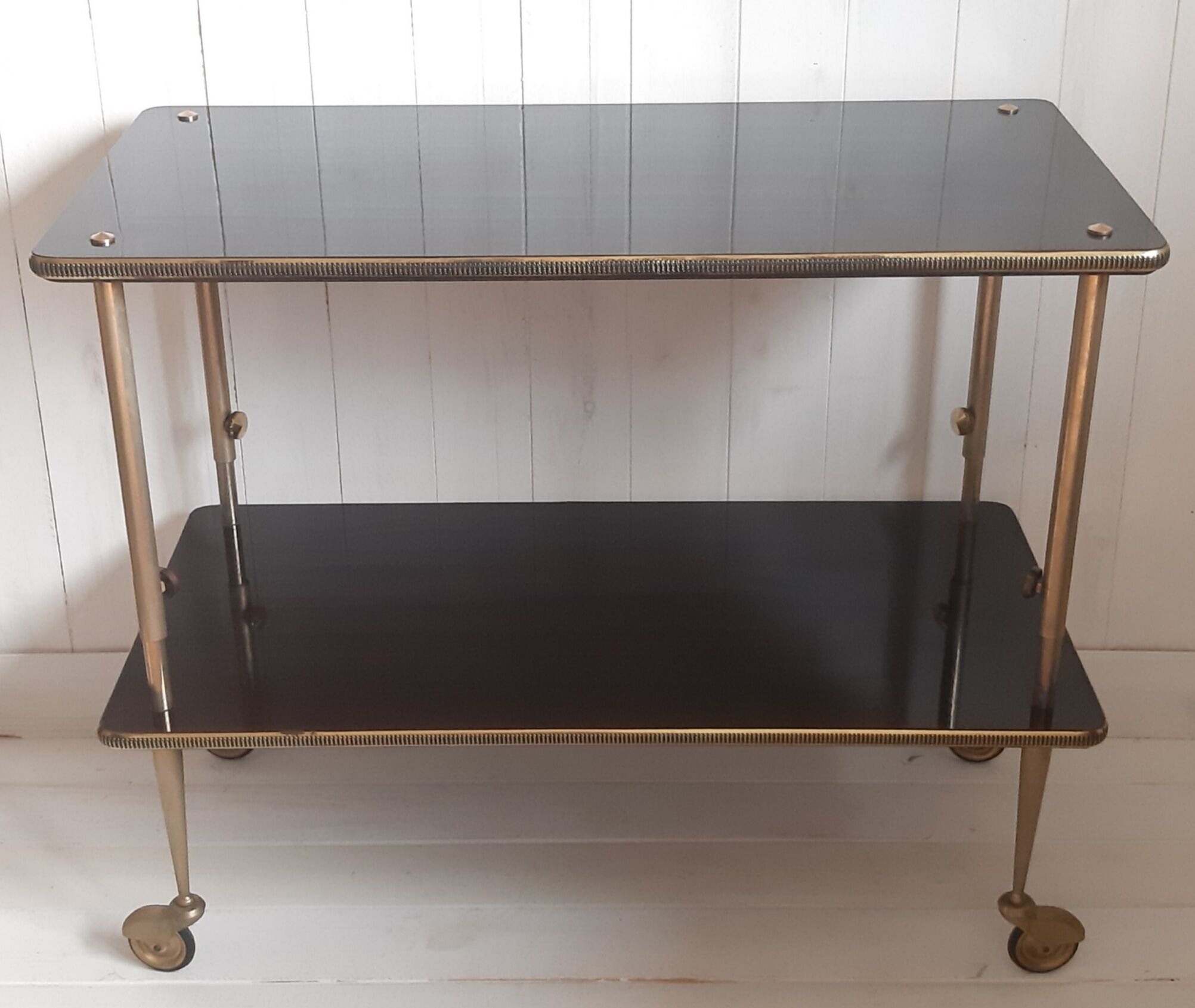 Table desserte roulante