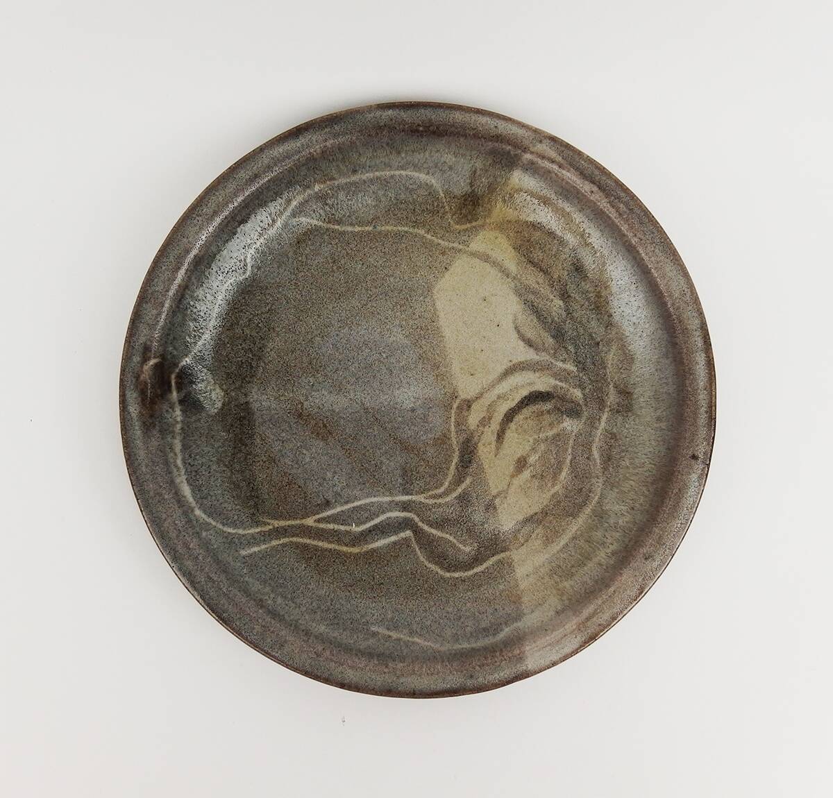 two small earthenware dishes by Heraud and the Pottery of Sancerre