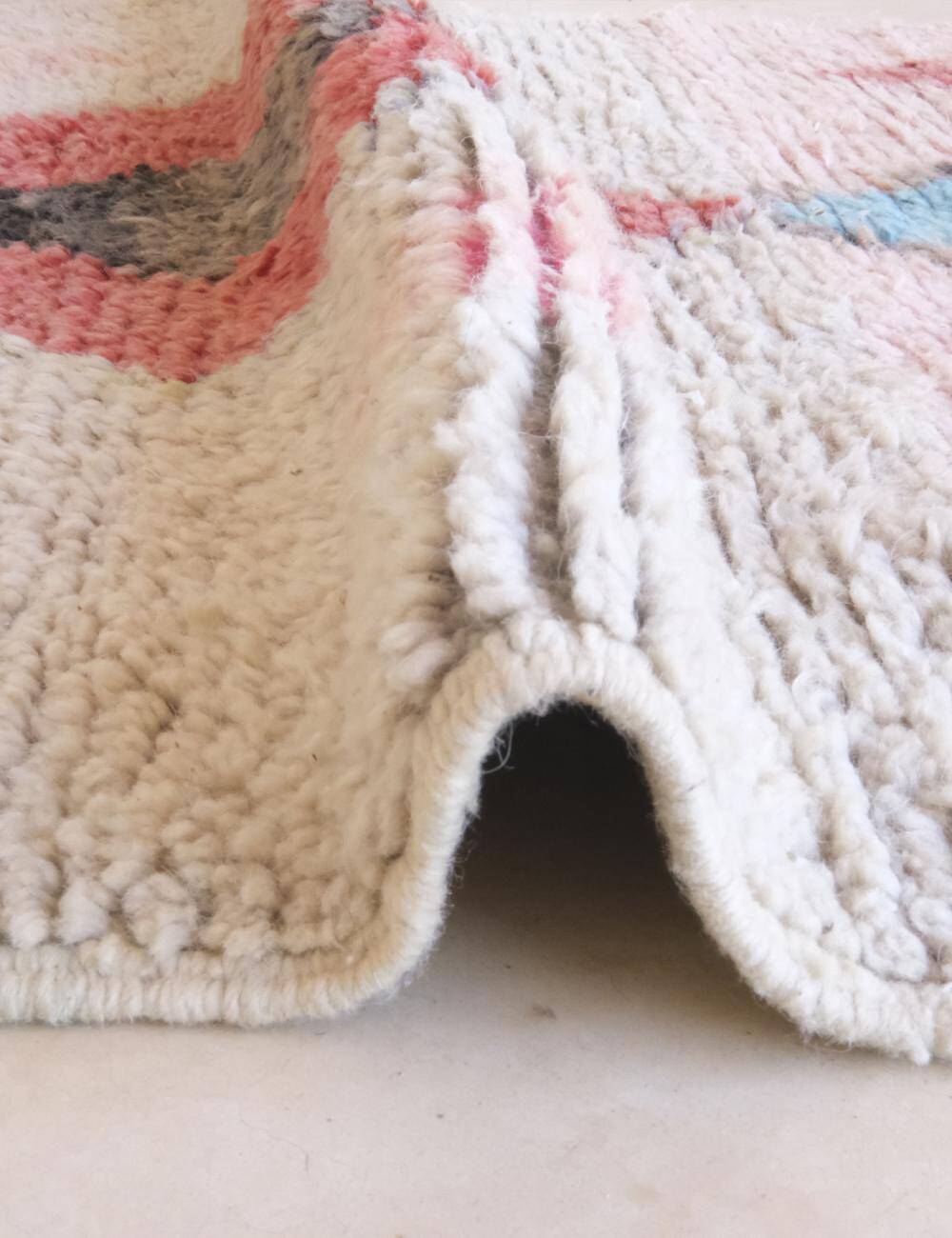 Long pastel runner rug - 492 x 88 cm