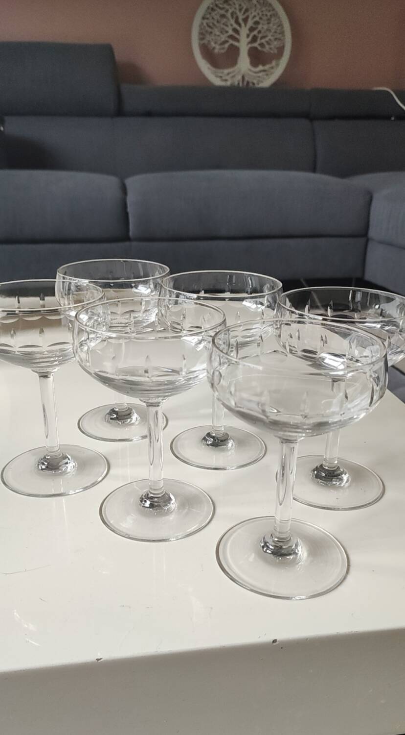 Lot of 6 x Champagne Coupes/Verreries Doyen. Art Deco. In half crystal.