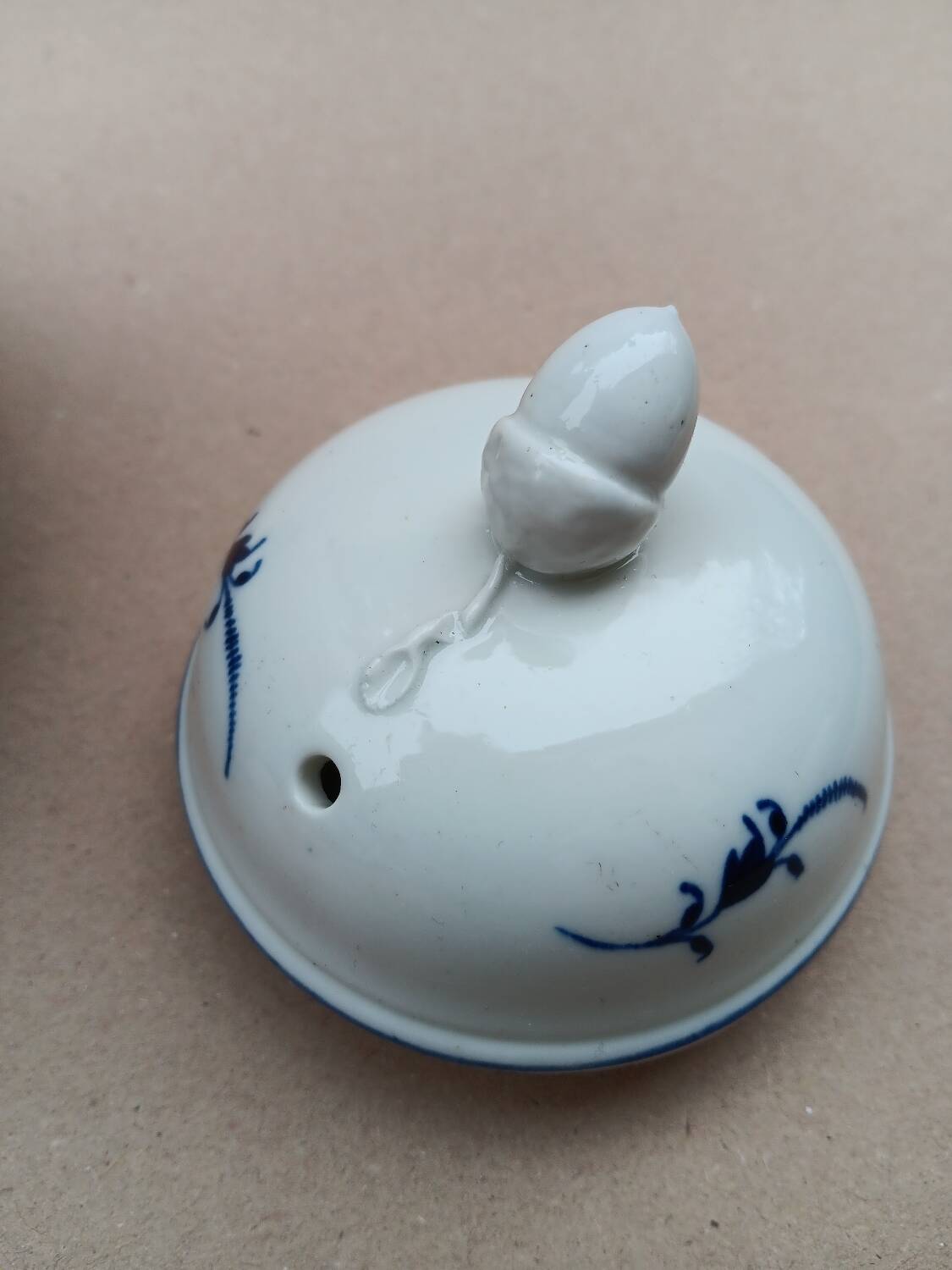 Porcelain coffee pot