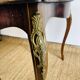 Table violon marquetée de style Louis XV – Époque Napoléon III
