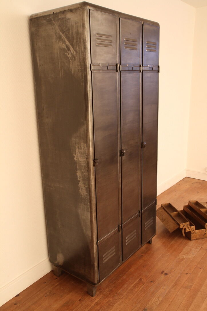 Industrial metal wardrobe 3 doors rounded corners