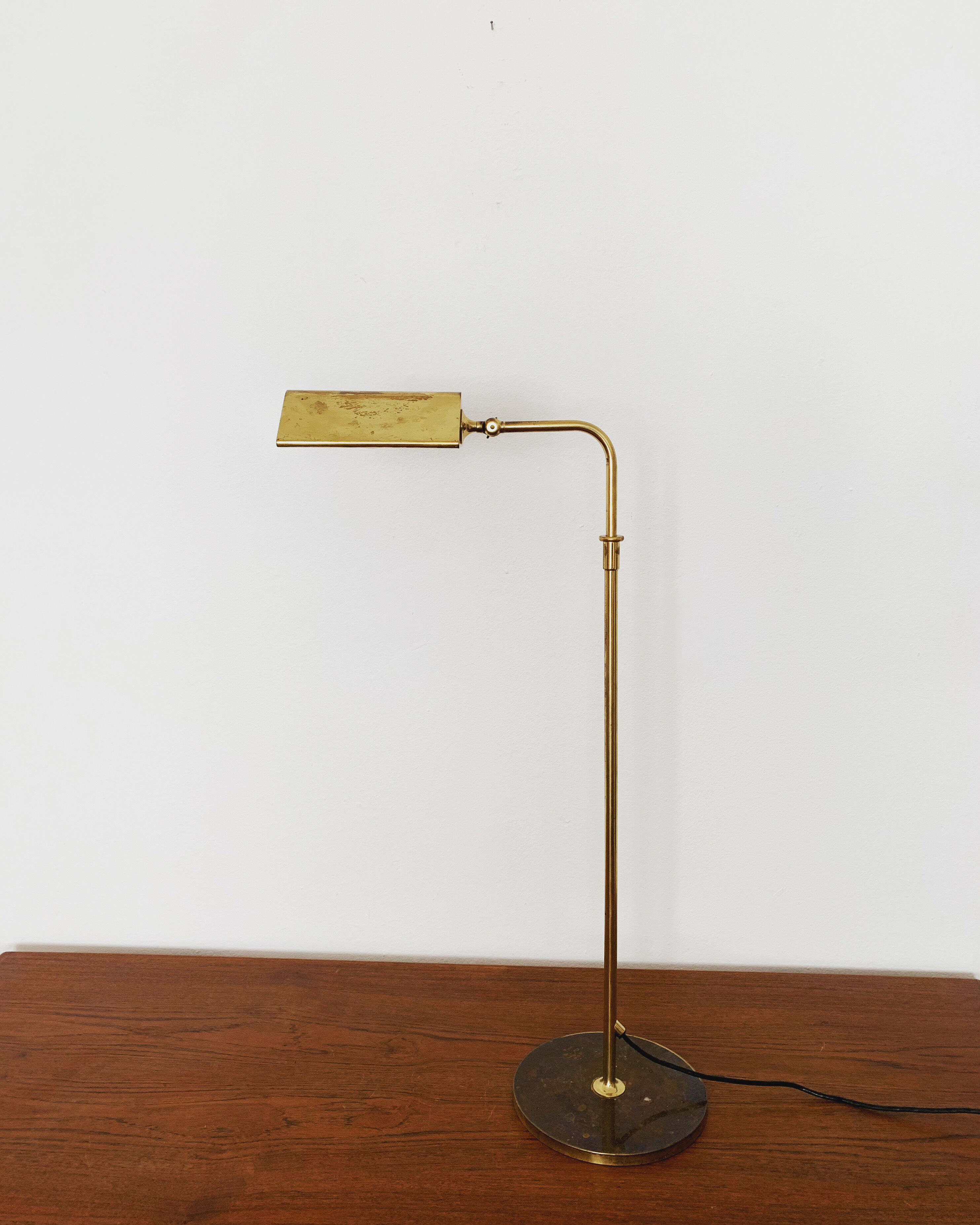 1970s adjustable brass floor lamp by Florian Schulz