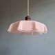 Suspension Art Déco en opaline rose festonnée, années 1920-30