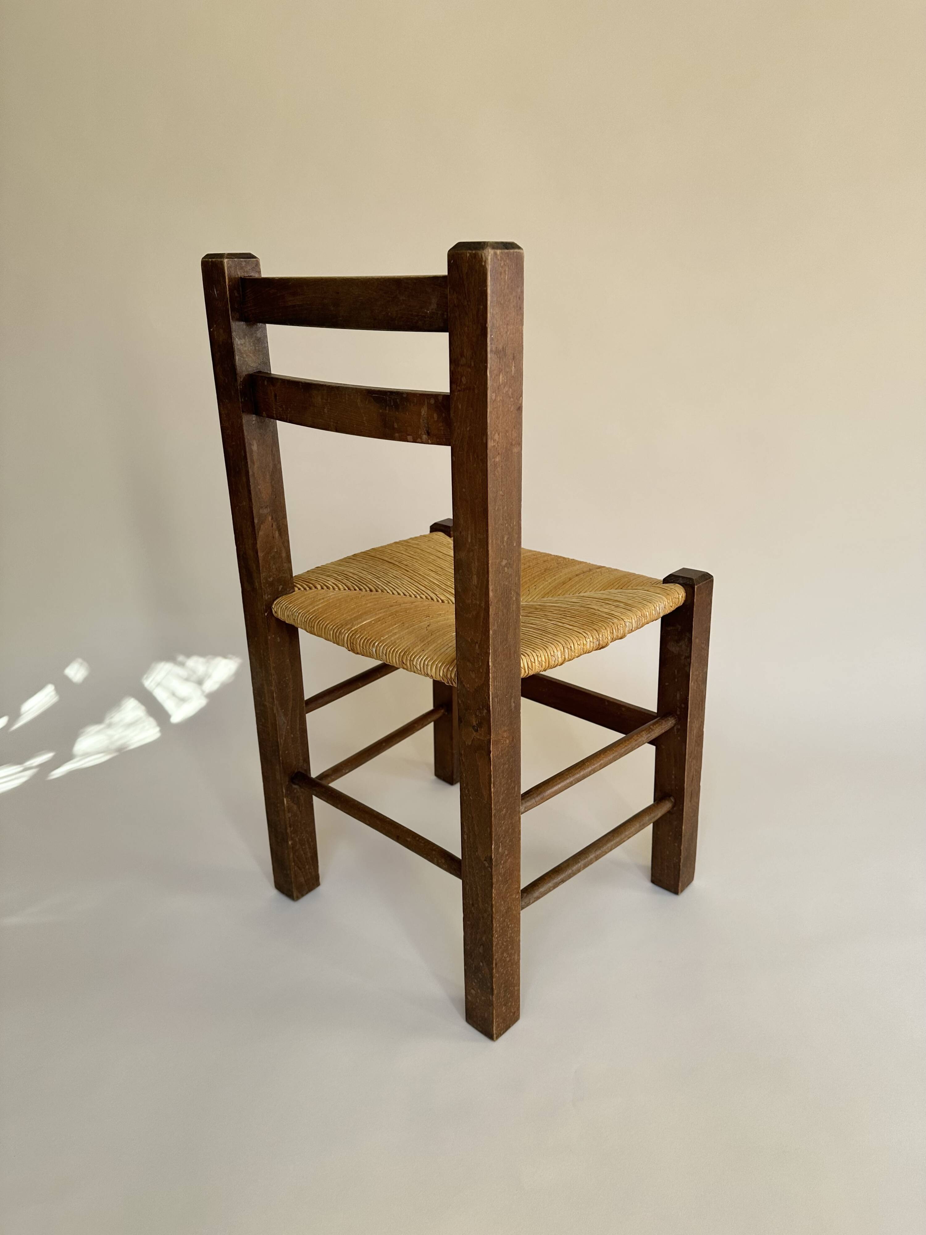 Set de quatre chaises paysannes paillées