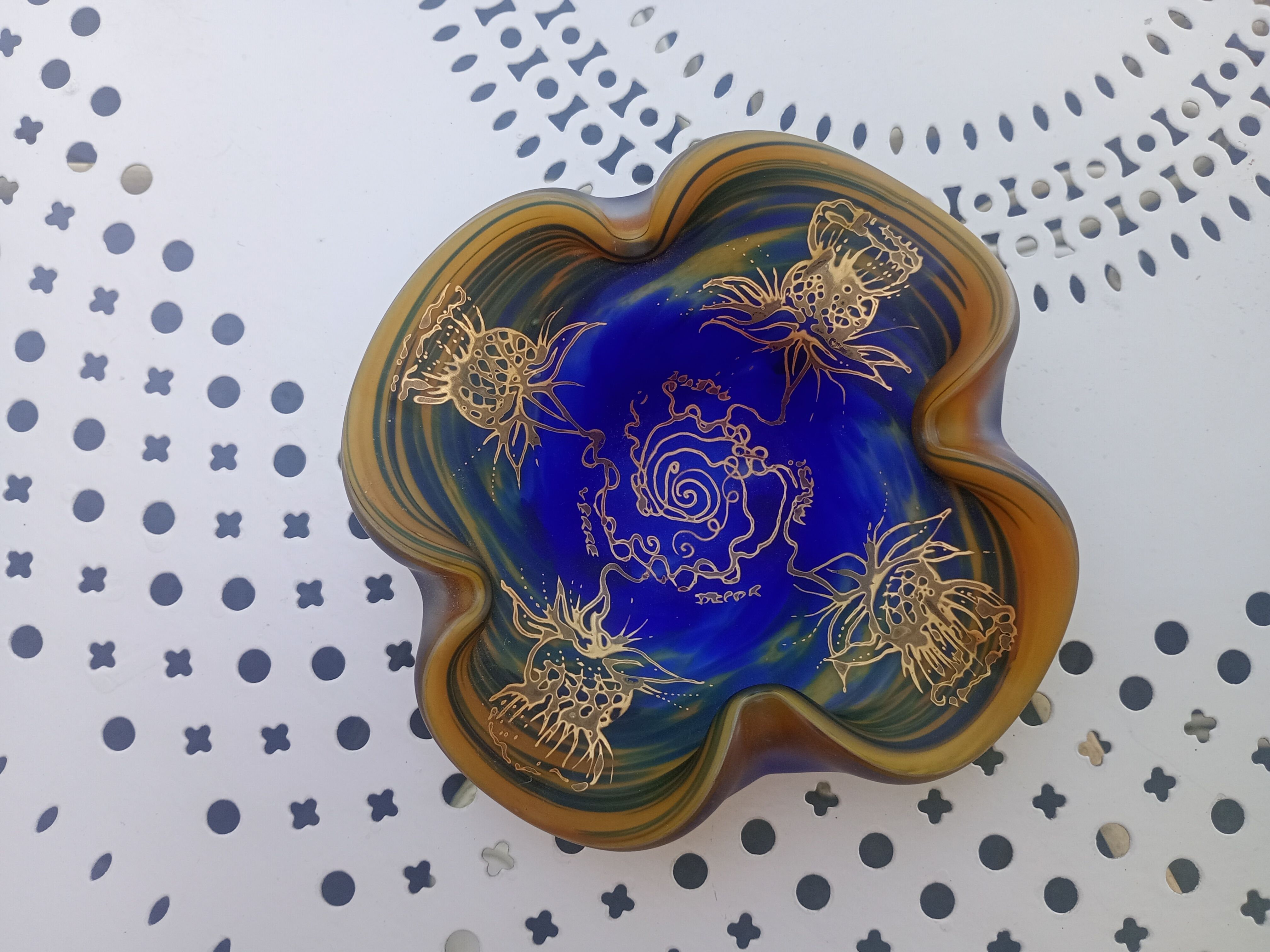 Gabriel Millesi - Pérouges - Polychrome glass corolla bowl with gold decoration
