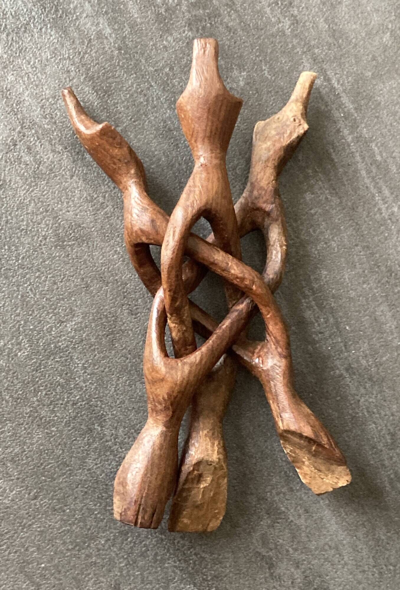Corail blanc grand modèle 1960 sur bois sculpté