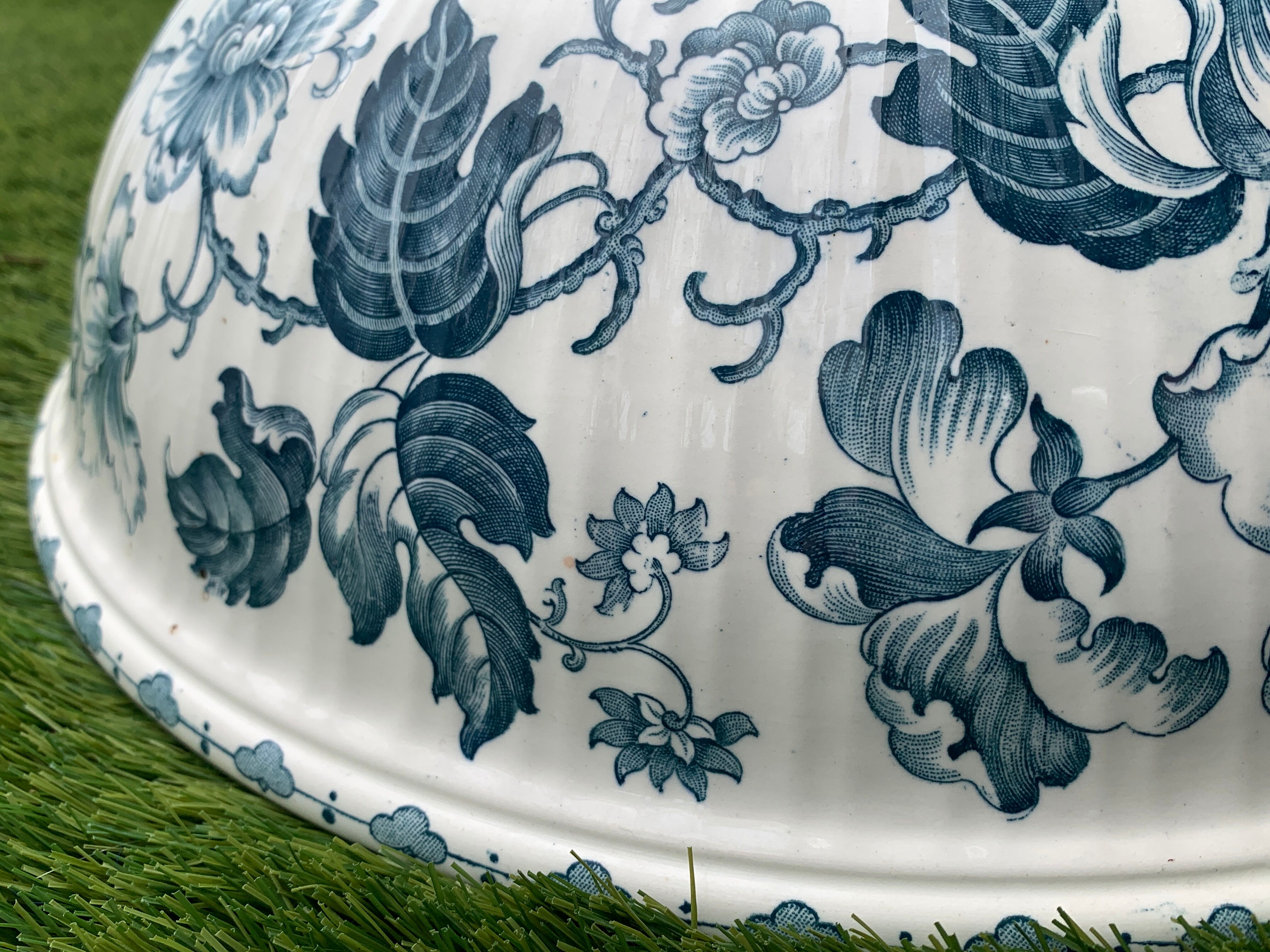 Bowl in Longwy earthenware, lemon model