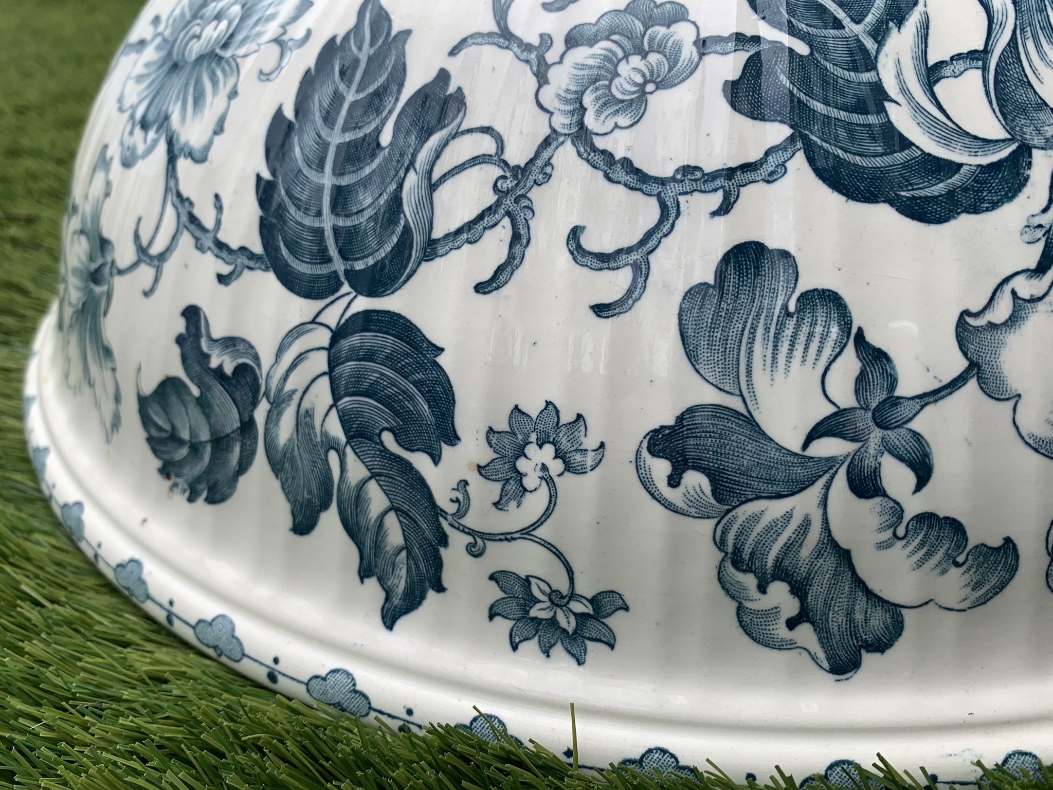 Bowl in Longwy earthenware, lemon model