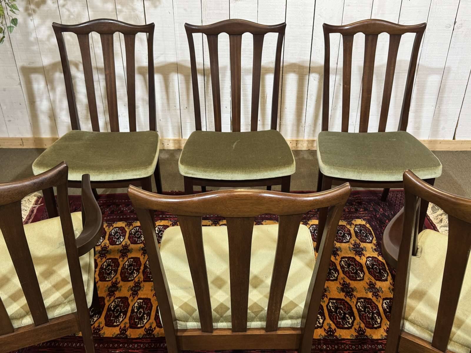 Suite de 4 chaises et 2 fauteuils anglais en acajou de la marque GPlan