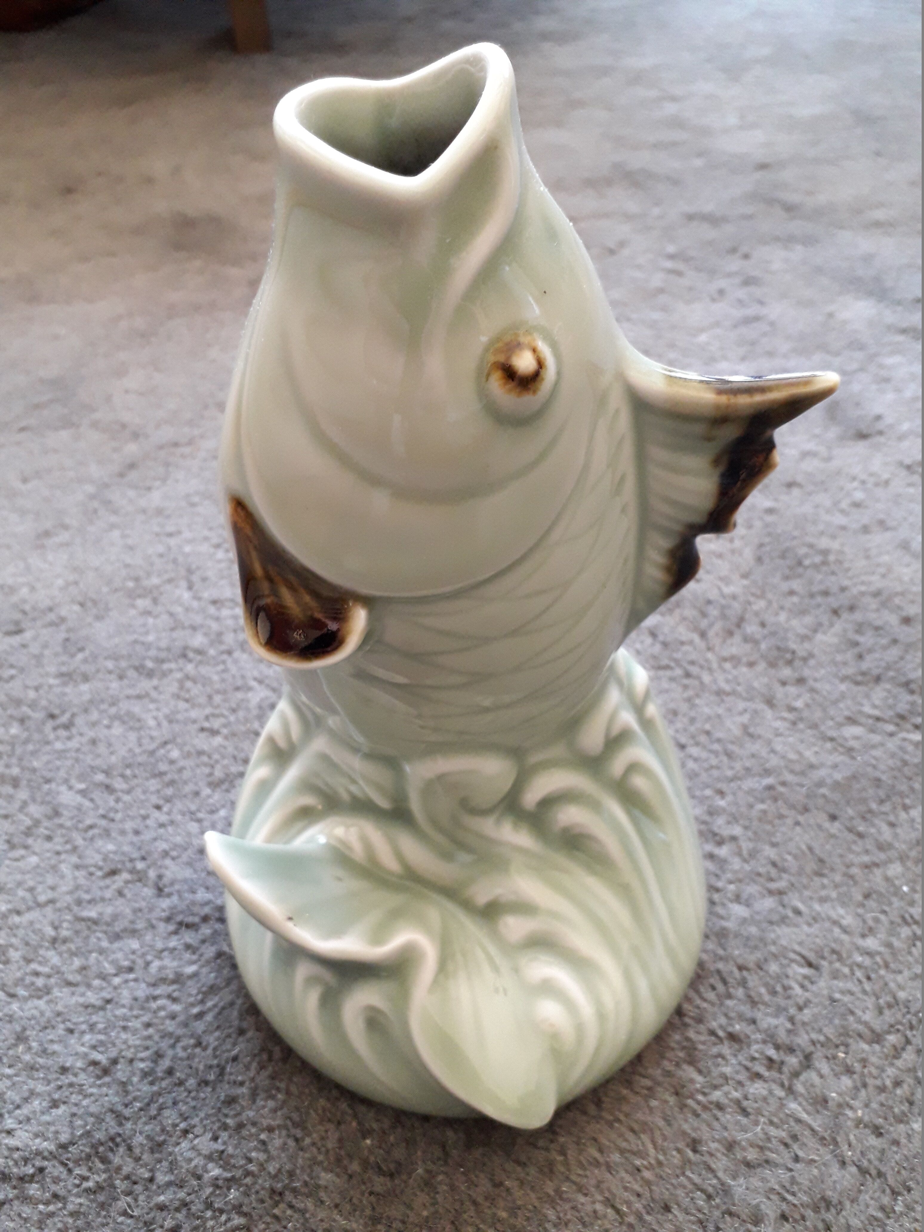 Very original fish vase in ceramic from the 40s