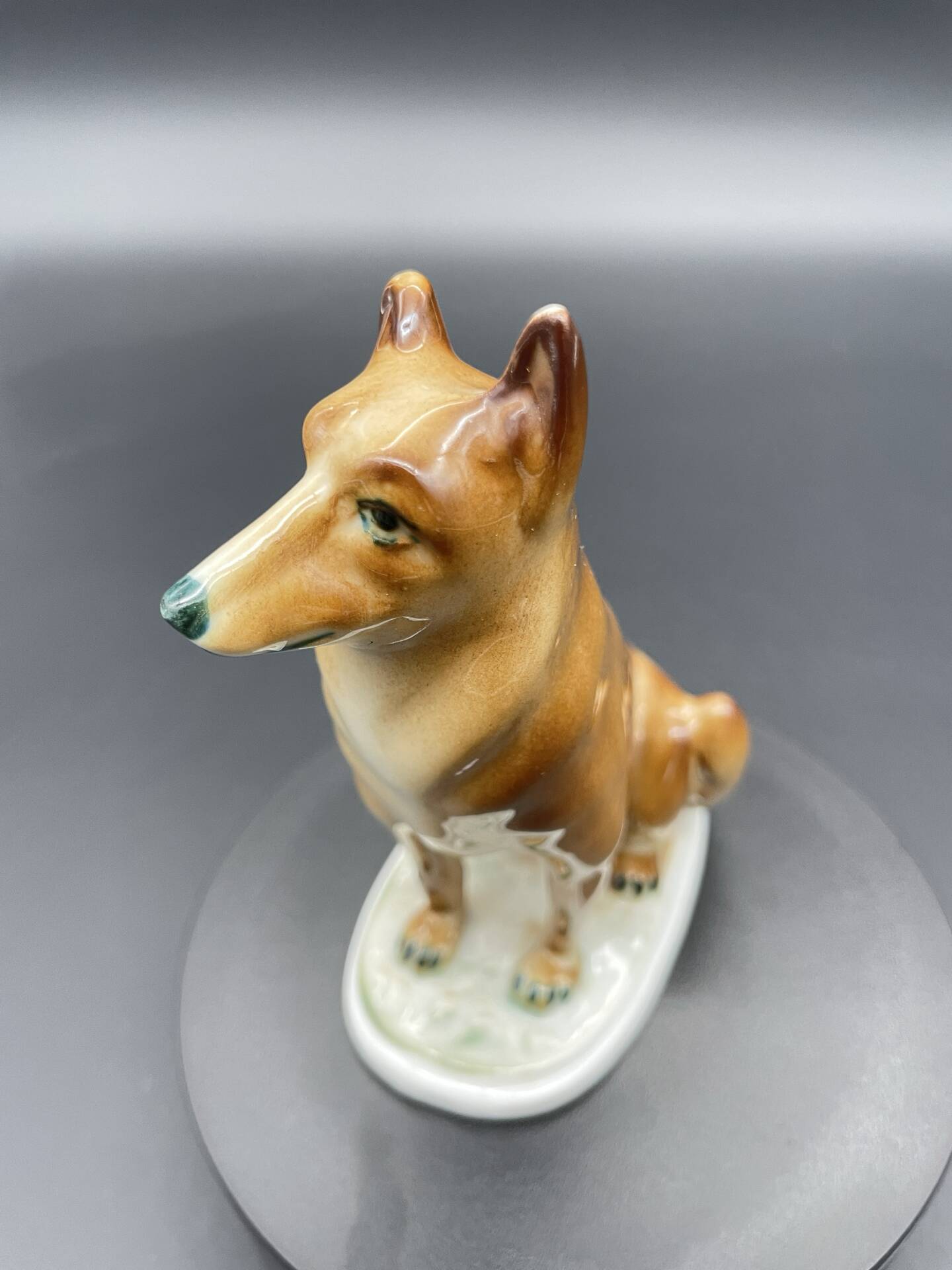 Vintage sitting dog in porcelain Zsolnay Pécs – Hungary, 1960s