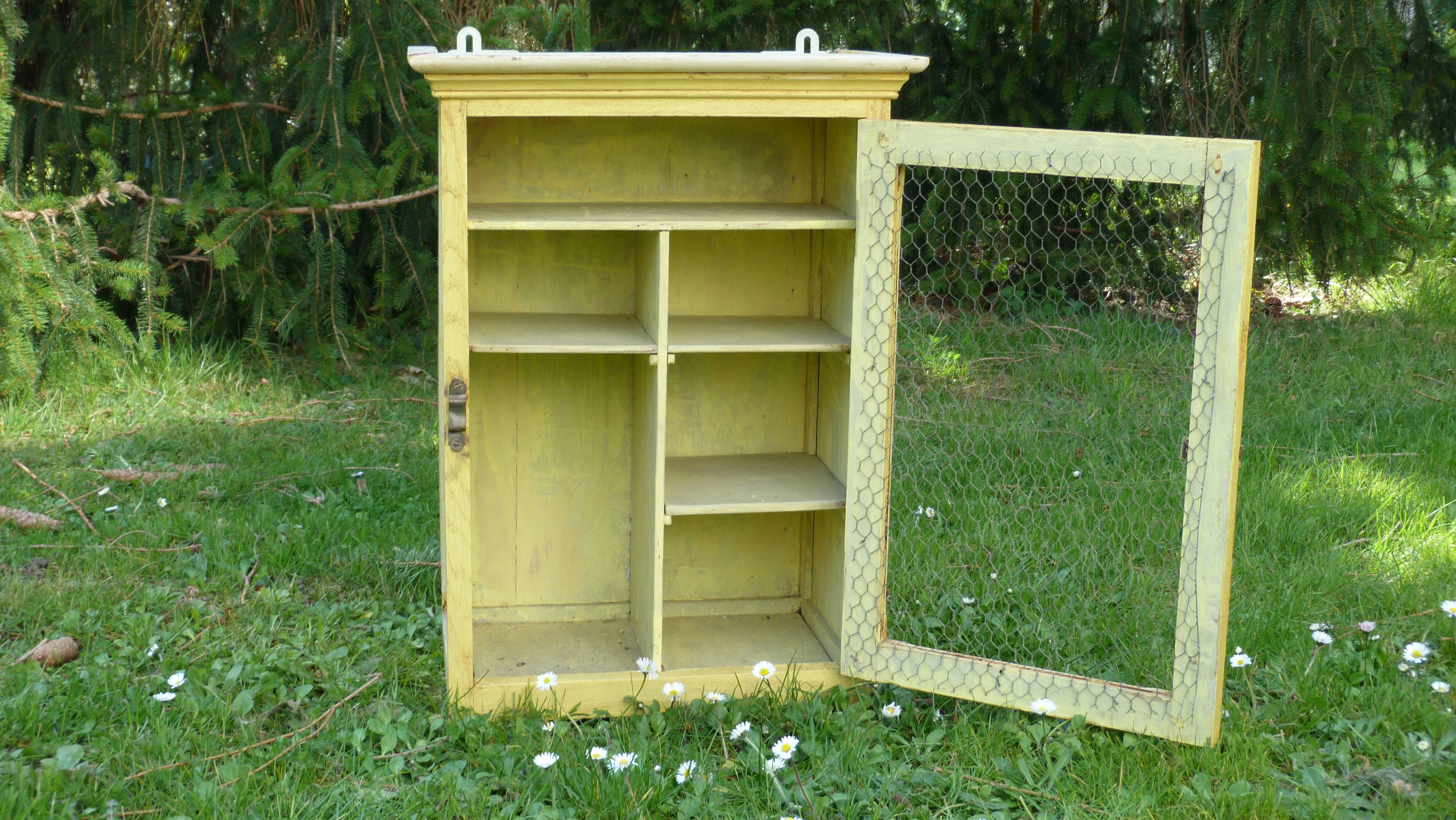 Ancienne armoire de toilette porte grillagée Selency