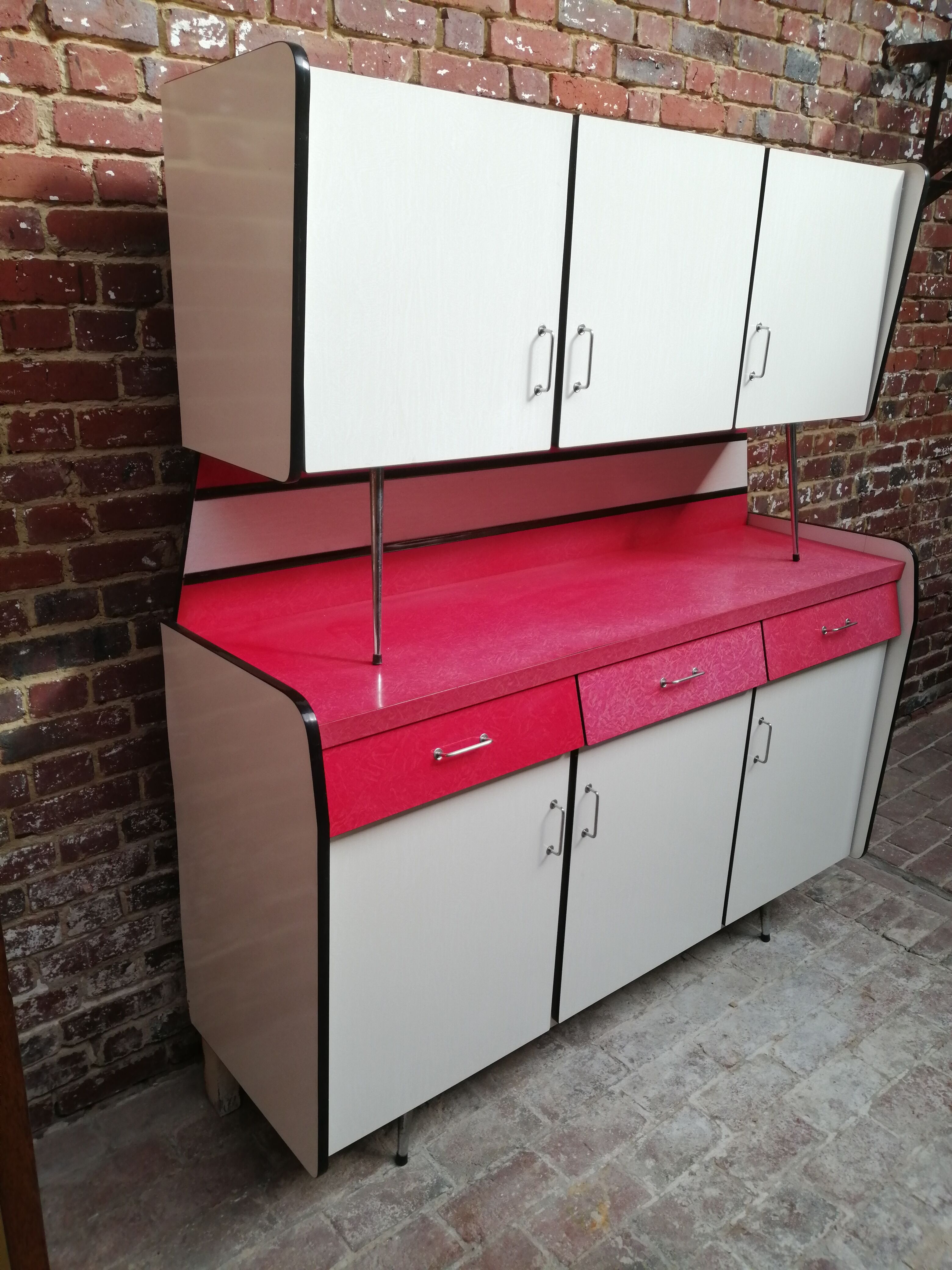 Kitchen buffet in formica 50s