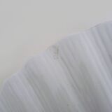 Pair of shell wall lights, in white ceramic. 80s 90s