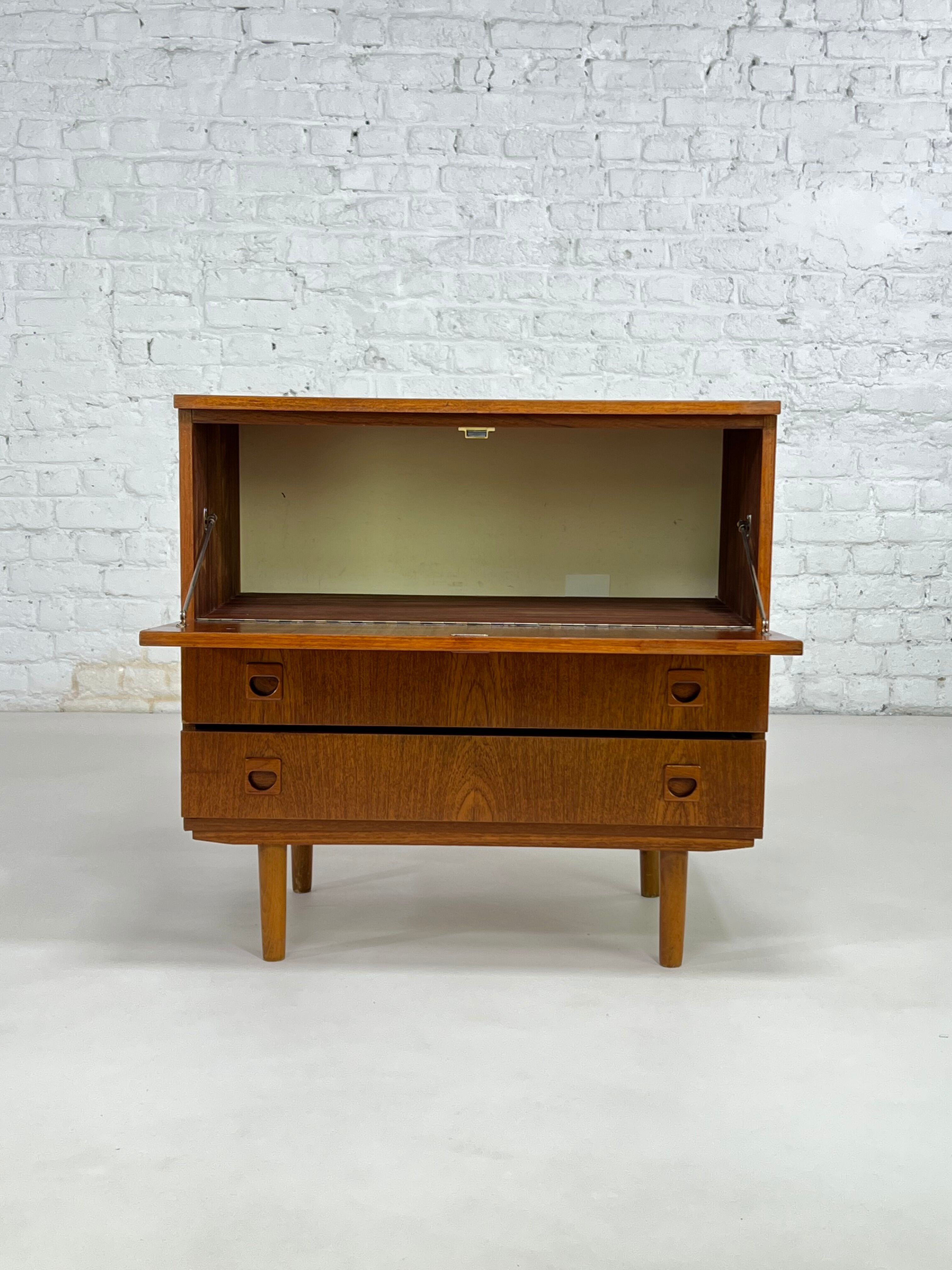 Teak storage cabinet design 50s - 60s