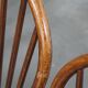 Ensemble de 8 chaises Windsor vintage en bois à dossier fuseau des années 1970