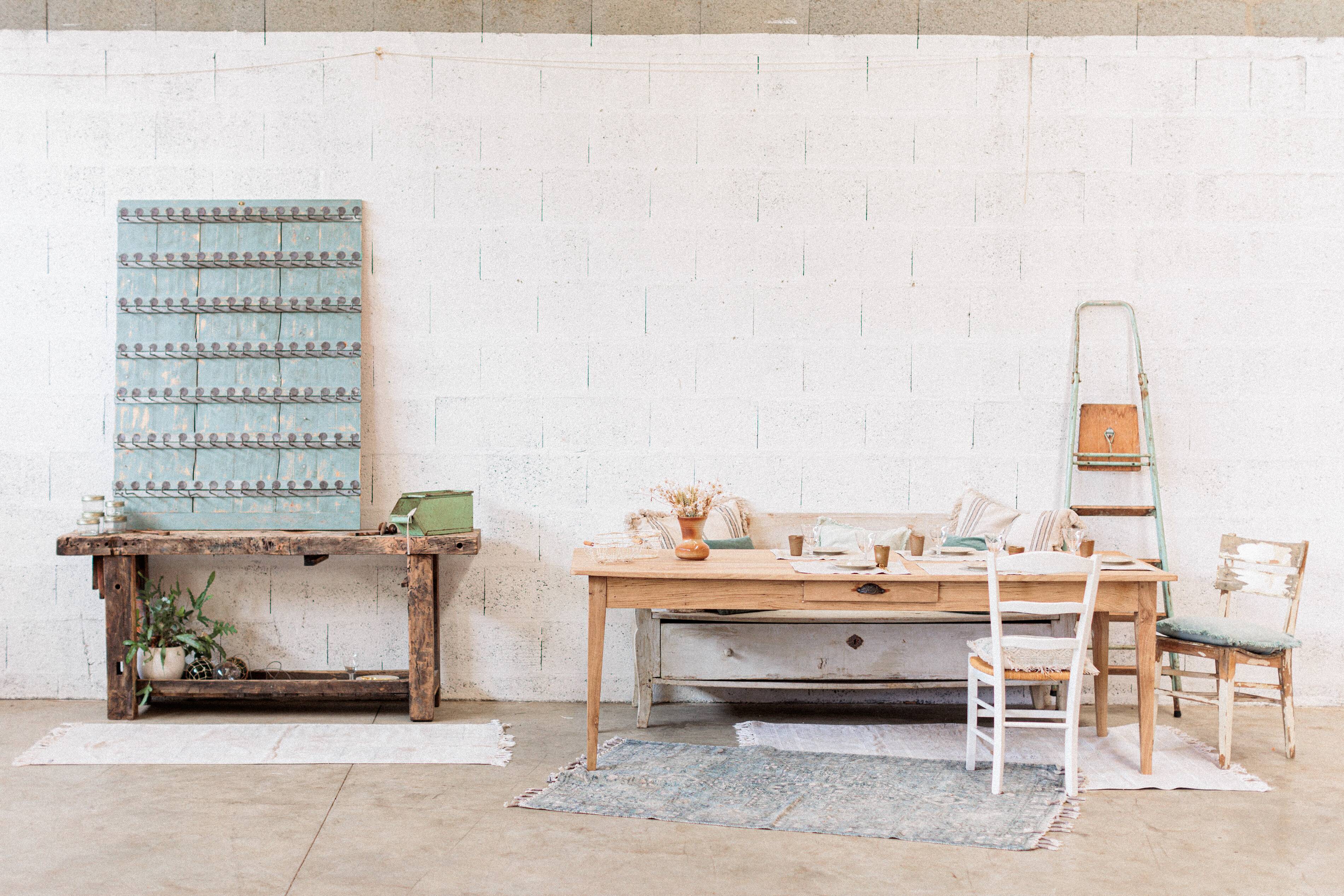 White wooden chest bench