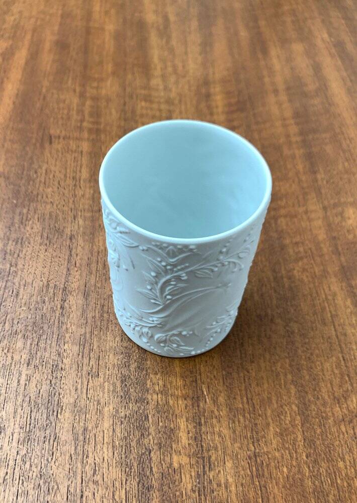 White German porcelain vase from the mid-century by Bjørn Wiinblad for Rosenthal, 1960s.