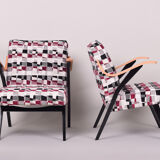 Paire de fauteuils multicolores du milieu du siècle fabriqués en Tchéquie dans les années 1950. Non restauré.