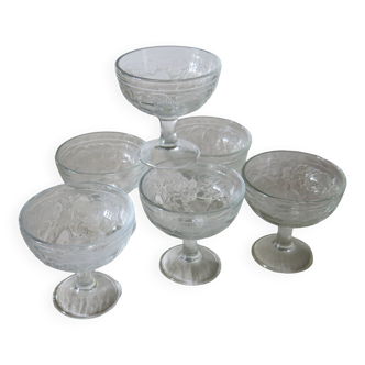 6 transparent glass ice cream cups "fruit pattern" in very good condition