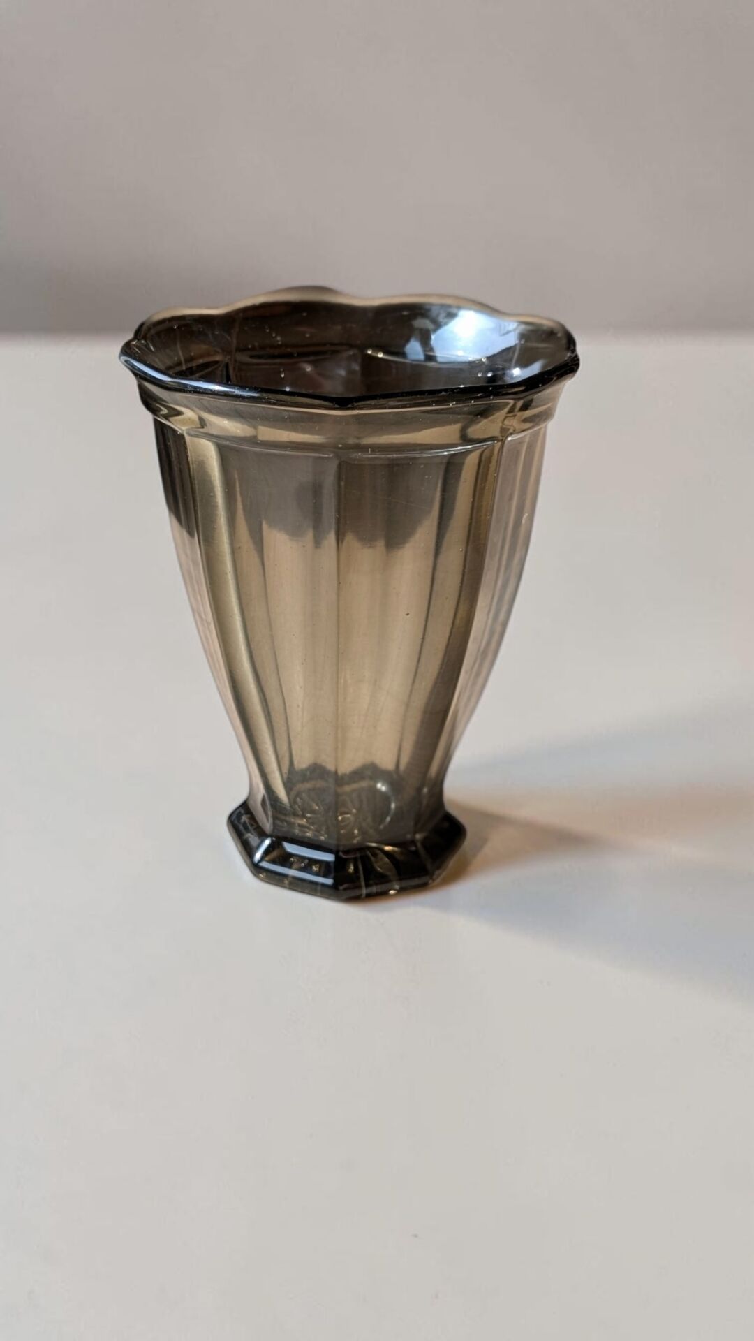 Art Deco Vase Inwald Rudolfova Huť – Model 11168 – Grey smoked glass –
