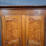 Louis XV wardrobe in solid walnut, 18th century.