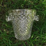 Ice bucket