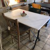 Table de bistrot en marbre