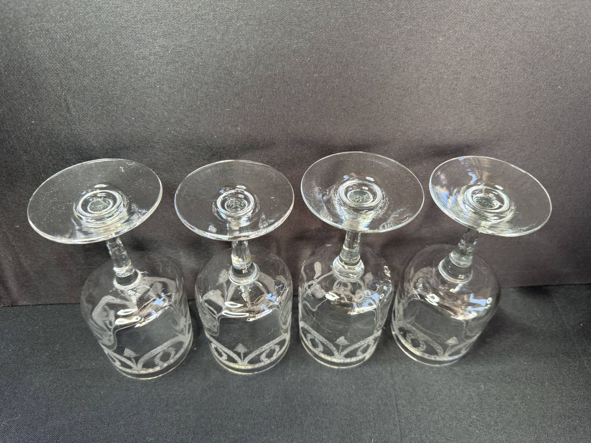 4 Water glasses – Guilloché crystal – Art Nouveau
