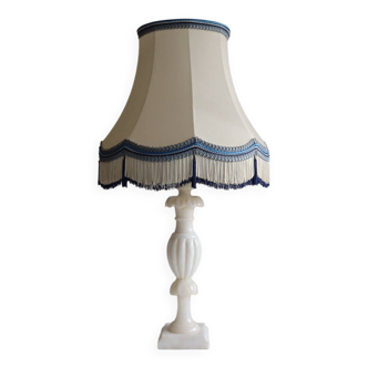 Lampe albatre abat-jour blanc